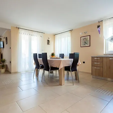 In Der Naehe Des Meeres, Schoene Und Moderne Appartement